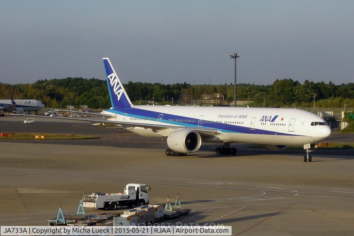 JA733A, 2005 Boeing 777-381/ER C/N 32648, At Narita