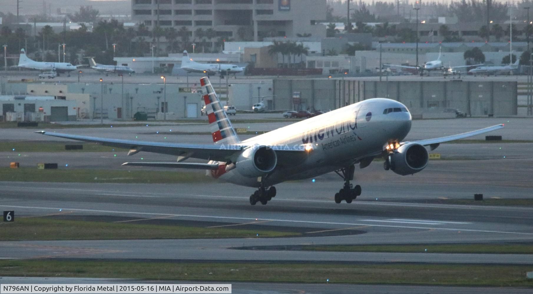 N796AN, 2000 Boeing 777-223 C/N 30796, American