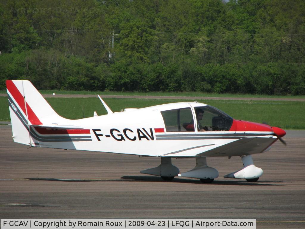 F-GCAV, Robin DR-400-120 C/N 1432, Parked