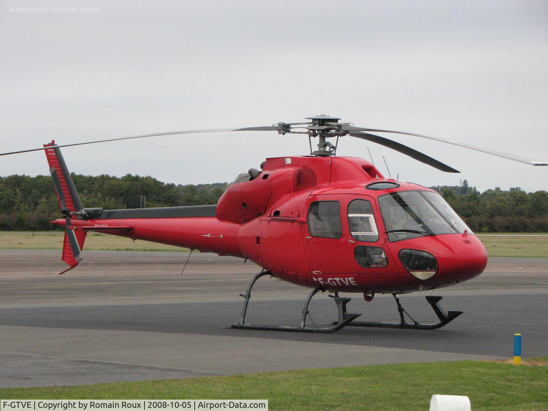 F-GTVE, Eurocopter AS-355F-2 Ecureuil 2 C/N 5378, Parked