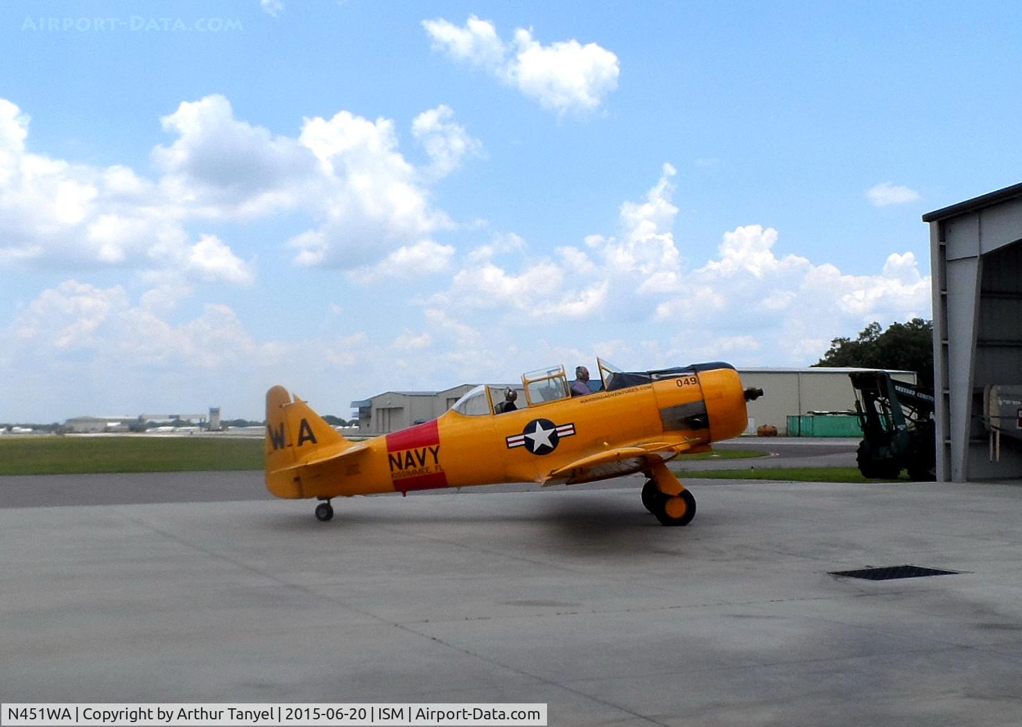 N451WA, 1945 North American SNJ-6 Texan C/N 121-43012, Taxiing to hangar @ the Kissimmee Air Museum