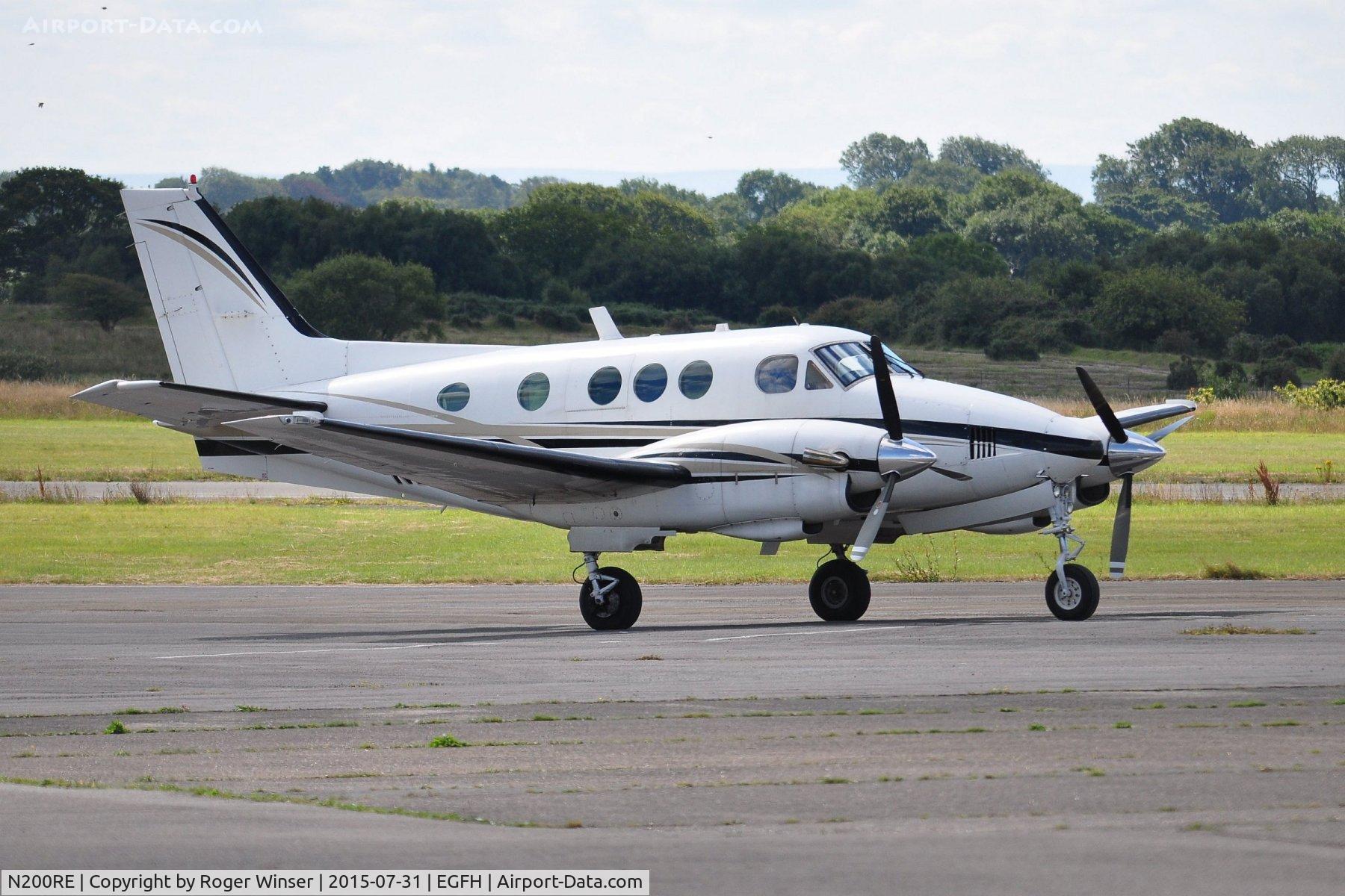 N200RE, 1975 Beech E90 King Air C/N LW-164, Visiting Beech King Air.