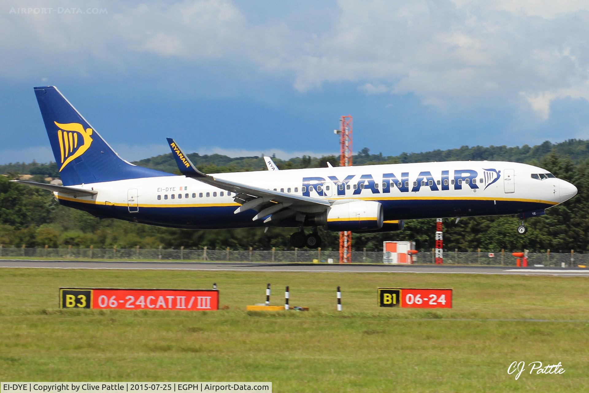 EI-DYE, 2008 Boeing 737-8AS C/N 36568, In action at Edinburgh EGPH