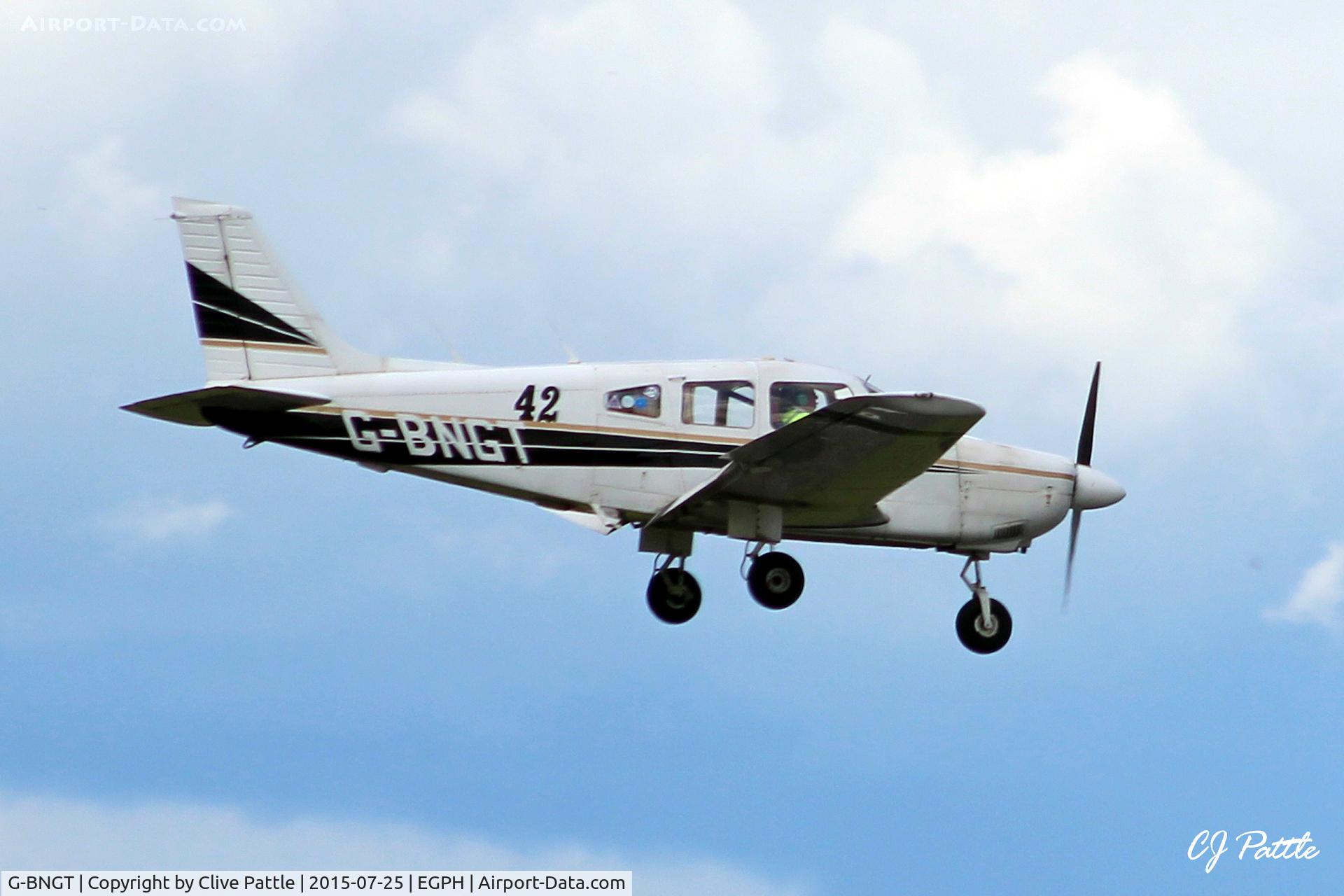 G-BNGT, 1985 Piper PA-28-181 Cherokee Archer II C/N 28-8590036, Landing action at Edinburgh EGPH