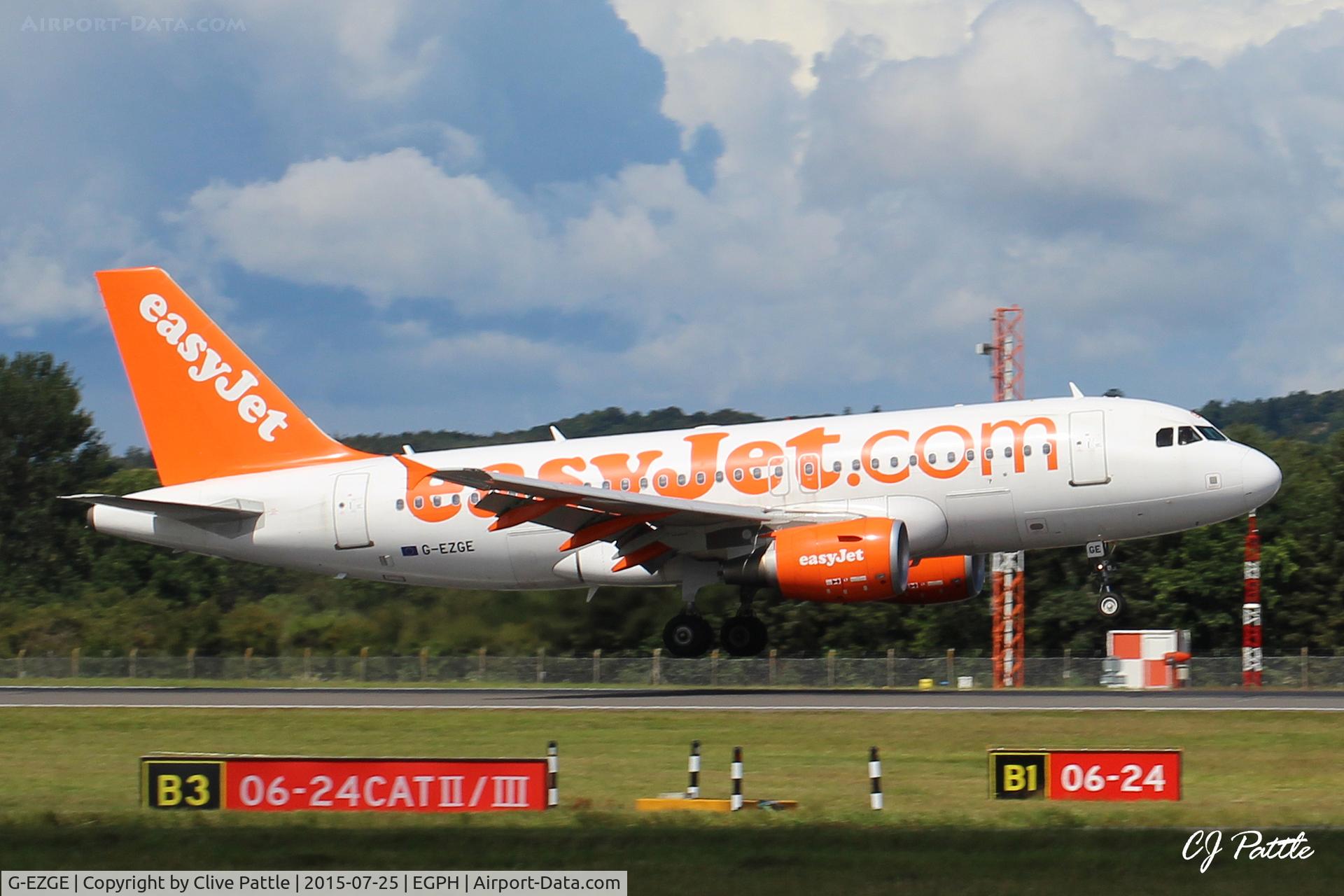 G-EZGE, 2011 Airbus A319-111 C/N 4624, Easy Edinburgh Action EGPH