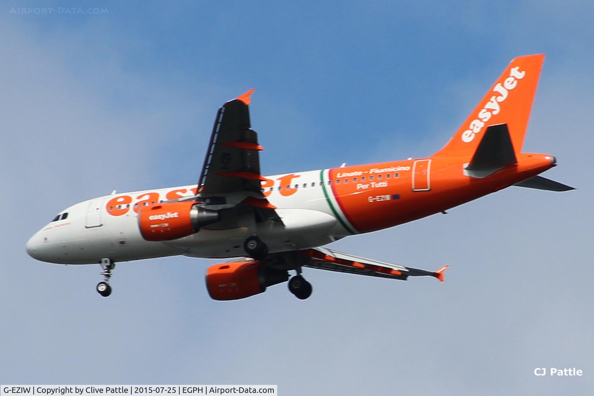 G-EZIW, 2005 Airbus A319-111 C/N 2578, In action at Edinburgh EGPH