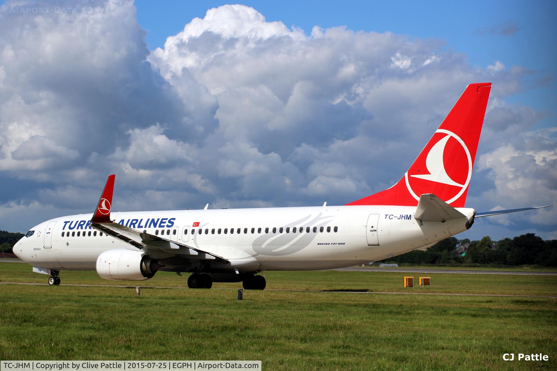 TC-JHM, 2012 Boeing 737-8F2 C/N 40980, Taxi for departure at Edinburgh EGPH