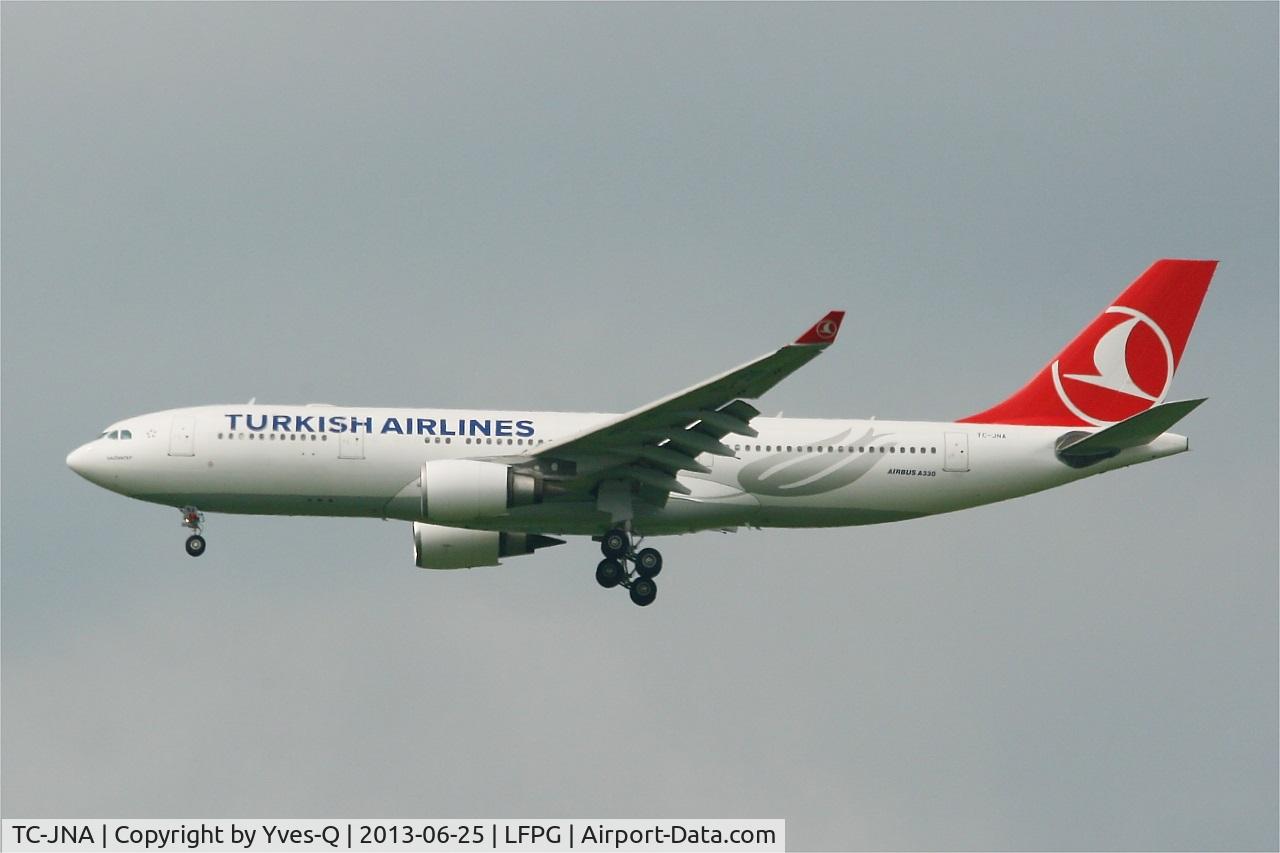 TC-JNA, 2005 Airbus A330-203 C/N 697, Airbus A330-203, Short approach rwy 27R, Paris Charles De Gaulle Airport (LFPG-CDG)