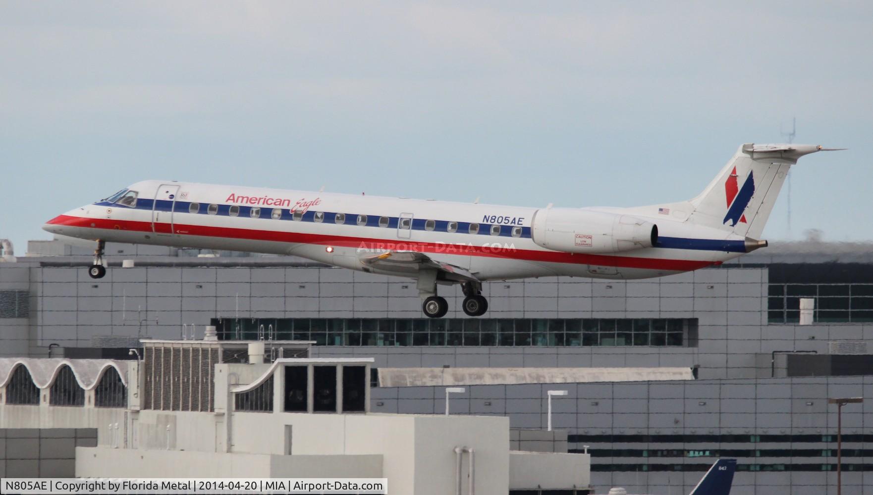 N805AE, 2001 Embraer ERJ-140LR (EMB-135KL) C/N 145489, Eagle E140