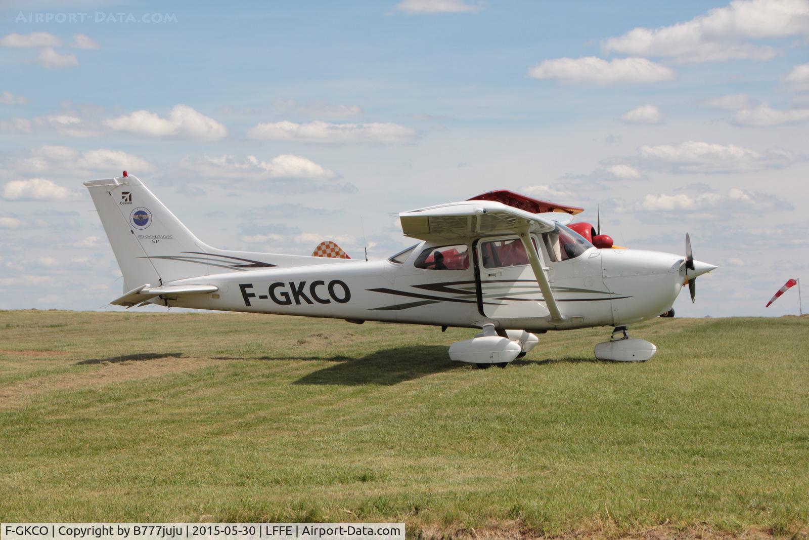 F-GKCO, Cessna 172R C/N 172-80055, at LFFE