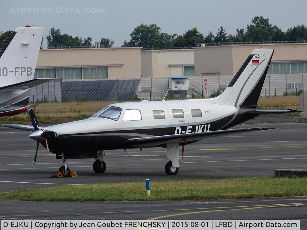 D-EJKU, 2001 Piper PA-46-350P Malibu Mirage C/N 4622125, private