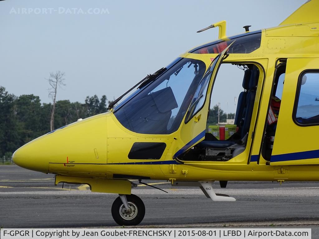 F-GPGR, Agusta A-109E C/N 11222, SAMU 33