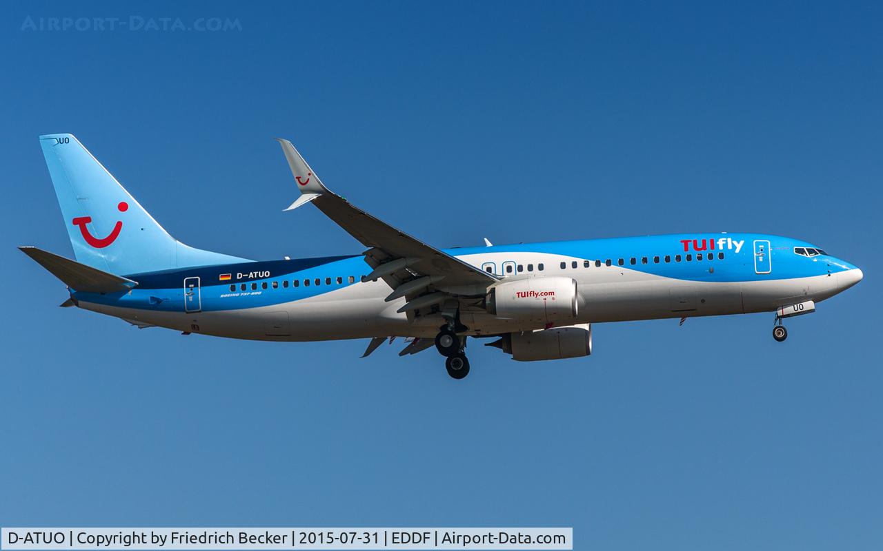 D-ATUO, 2015 Boeing 737-8K2 C/N 41661, on final RW07R