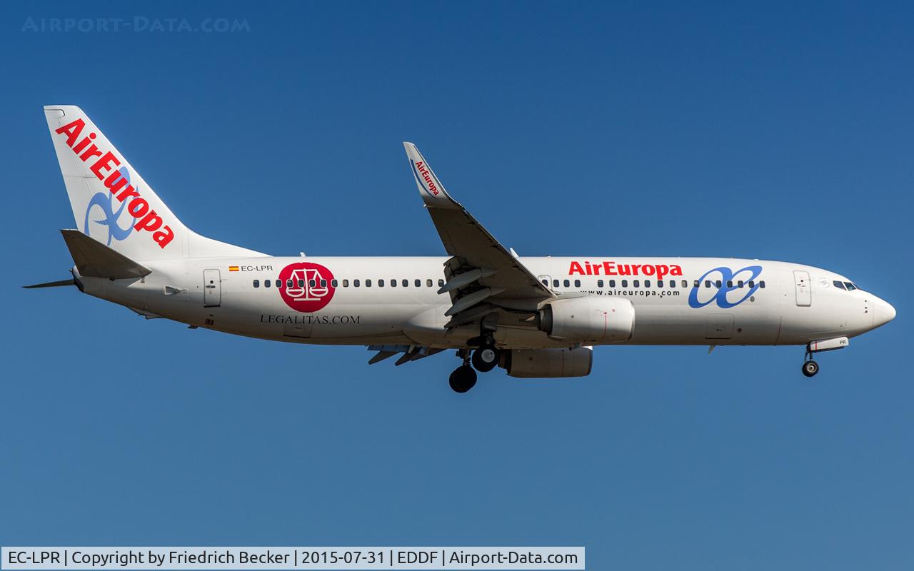 EC-LPR, 2012 Boeing 737-85P C/N 36588, on final RW07R
