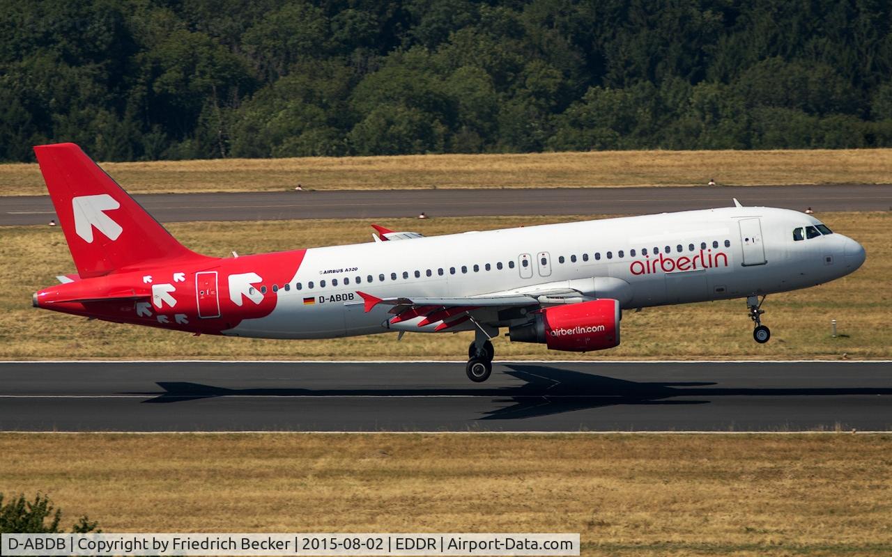 D-ABDB, 2005 Airbus A320-214 C/N 2619, moments prior touchdown