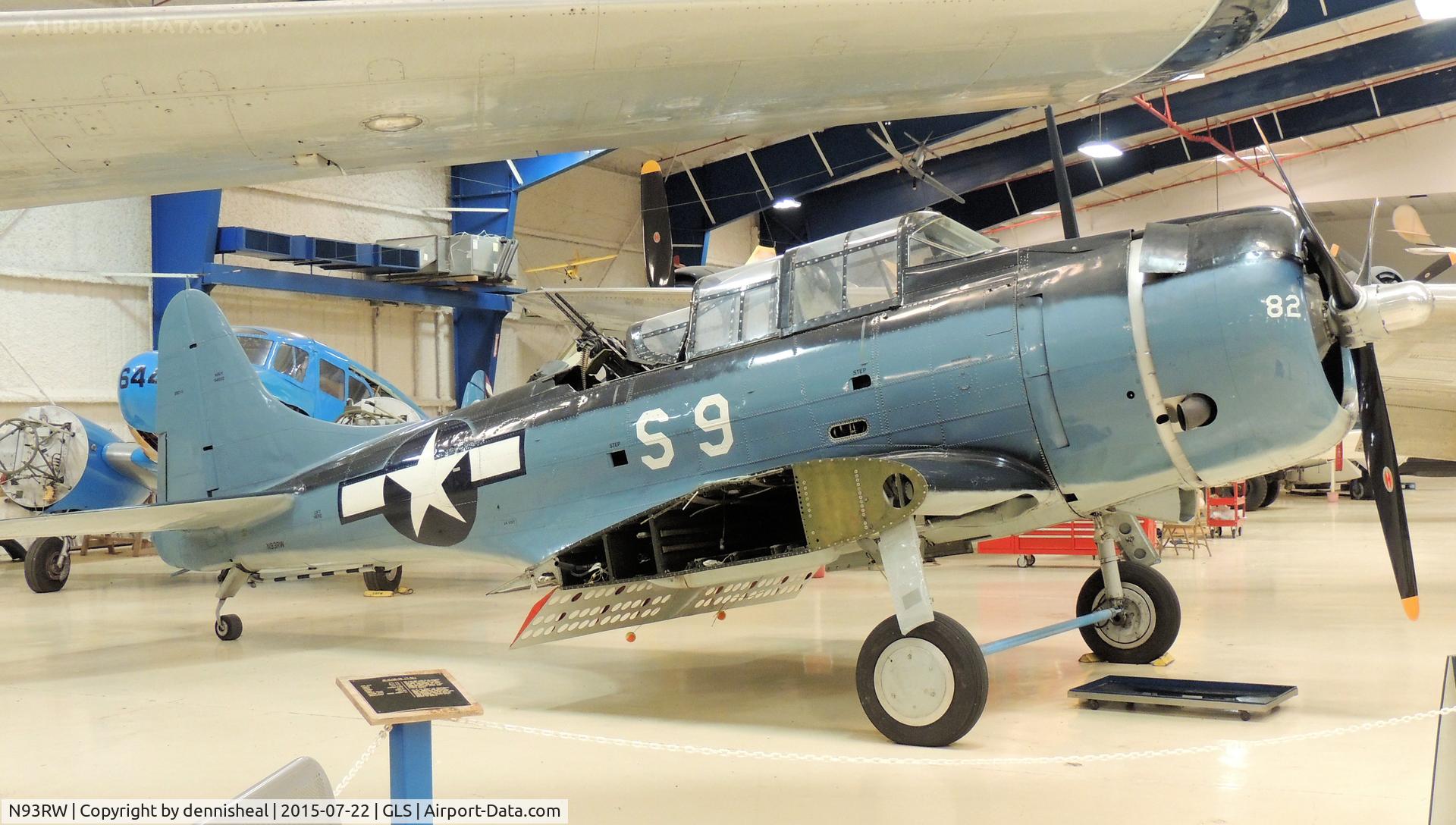 N93RW, 1942 Douglas A-24B C/N 42-54682, 1942 DOUGLAS A-24B