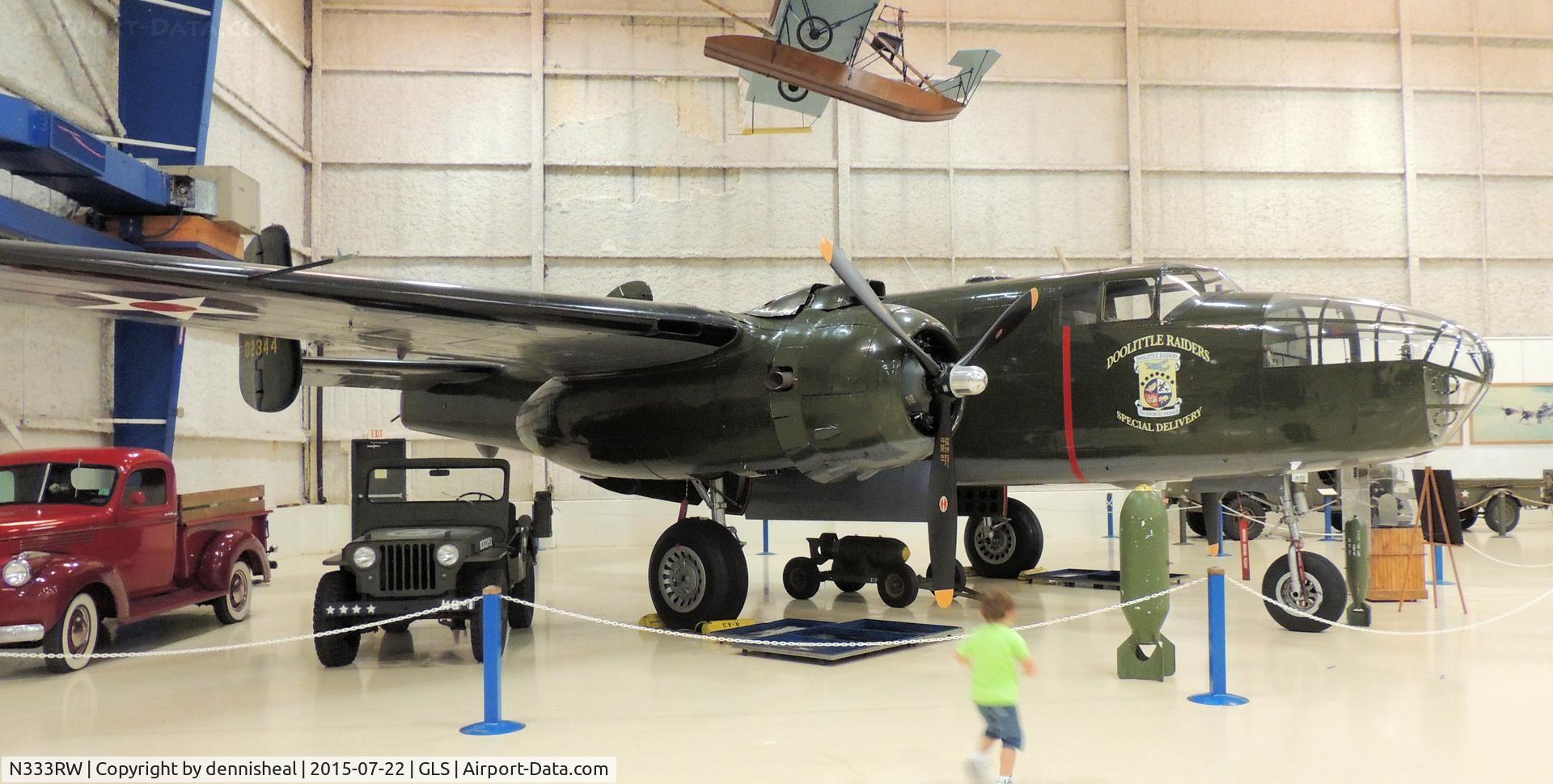 N333RW, 1944 North American B-25N Mitchell C/N 108-47488, 1944 NORTH AMERICAN B-25N