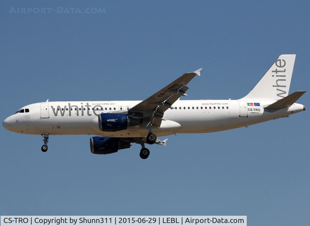 CS-TRO, 1995 Airbus A320-214 C/N 548, Landing rwy 25R... Vueling summer's lease 2015