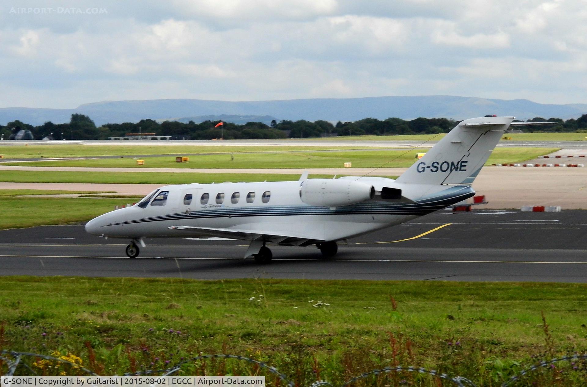 G-SONE, 2001 Cessna 525A CitationJet CJ2 C/N 525A-0031, At Manchester