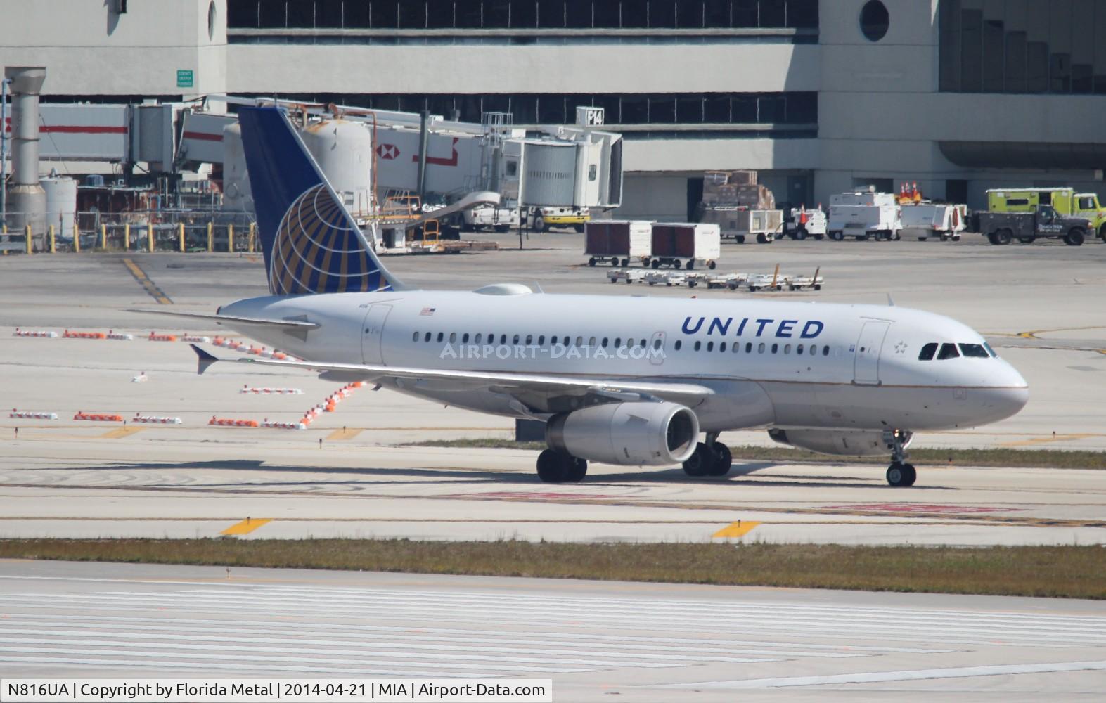 N816UA, 1998 Airbus A319-131 C/N 871, United A319