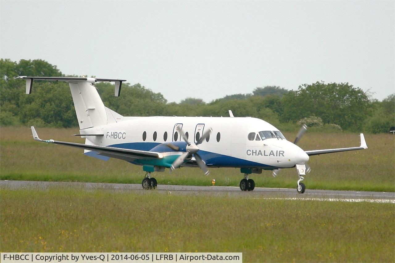 F-HBCC, 1999 Beech 1900D C/N UE-350, Beech 1900D, Taxiing to holding point rwy 25L, Brest-Bretagne Airport (LFRB-BES)