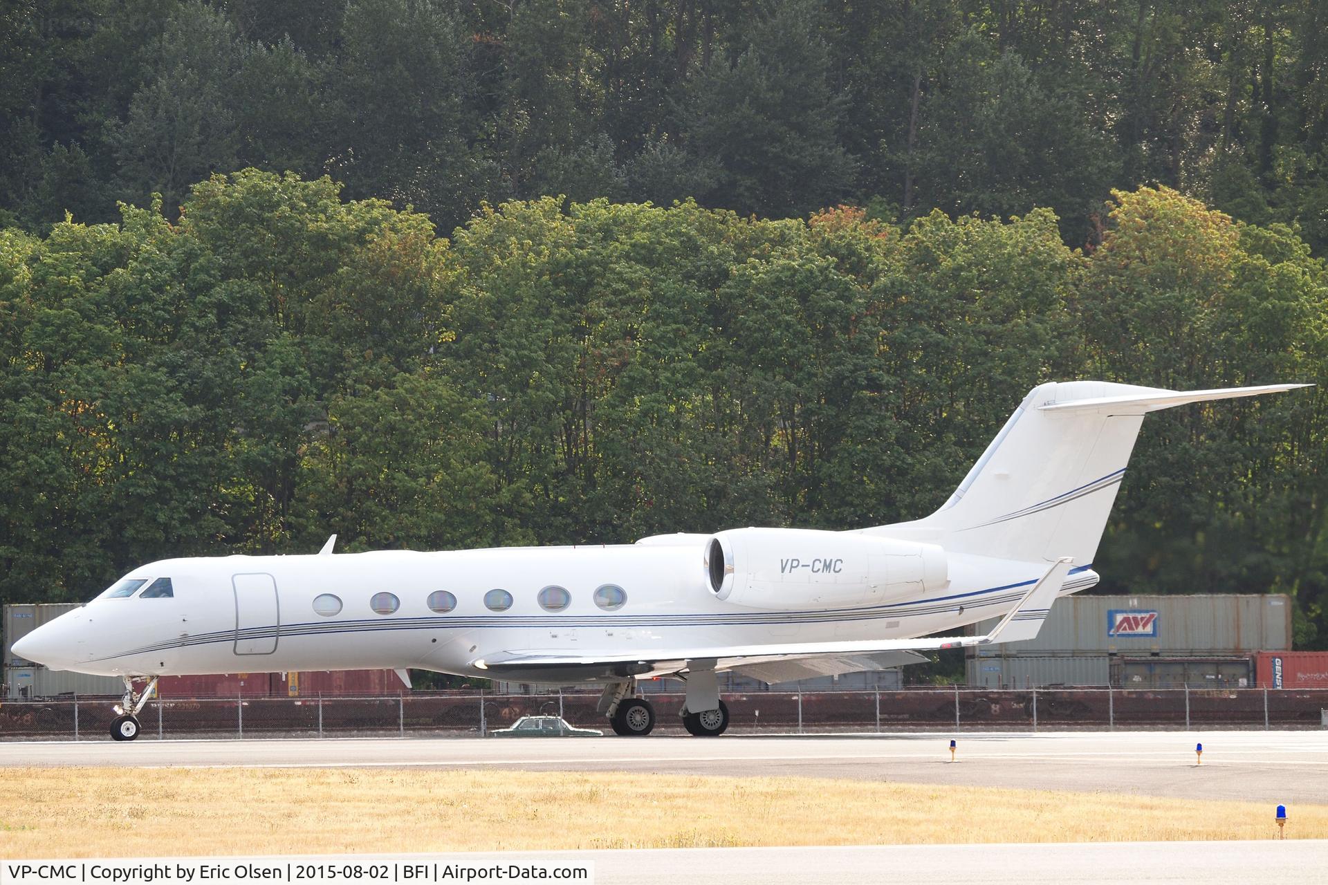 VP-CMC, Gulfstream Aerospace GIV-X (G450) C/N 4269, Gulfstream leaving Boeing Field