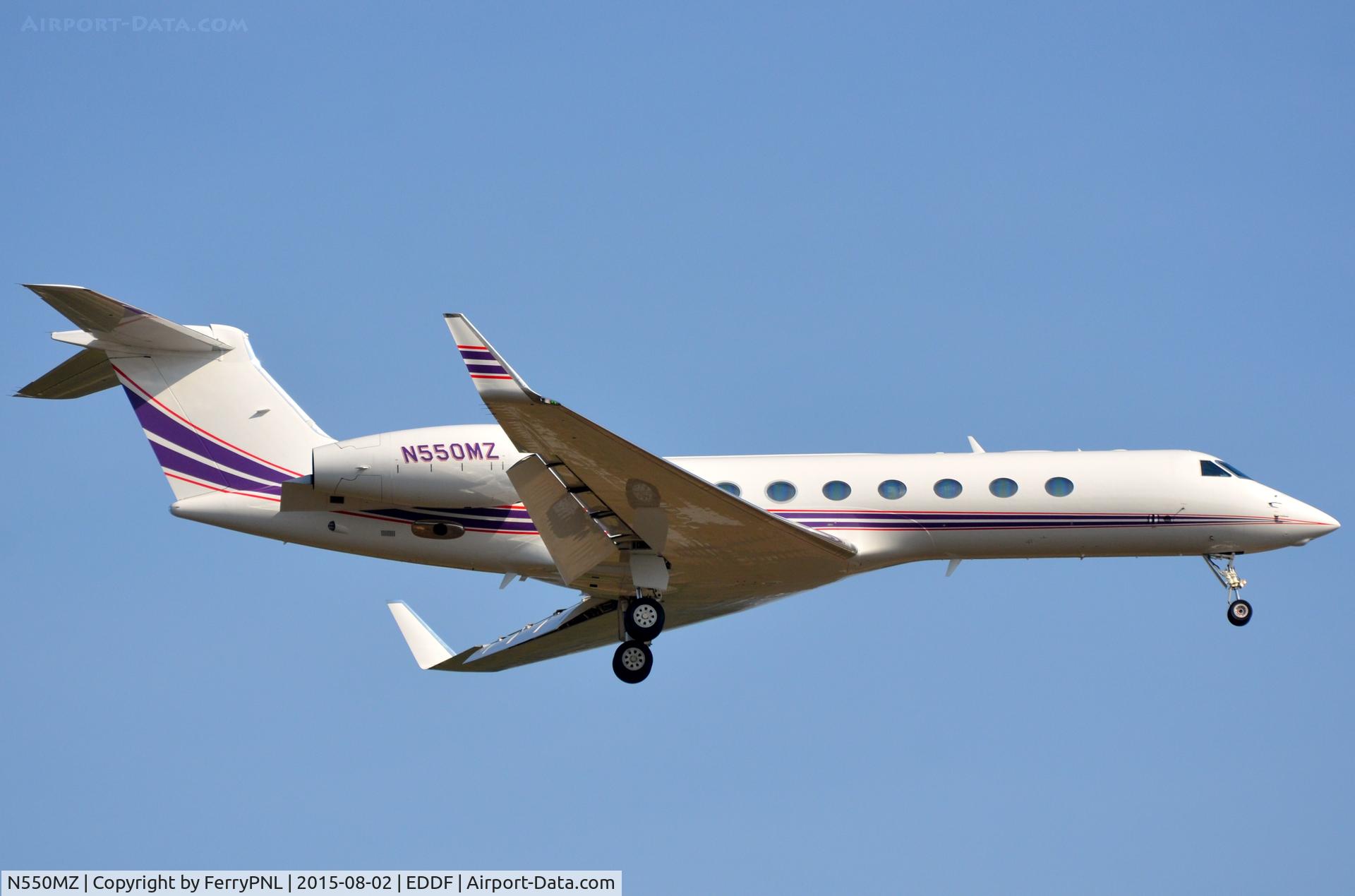 N550MZ, 2006 Gulfstream Aerospace G550 C/N 5095, G550 landing in FRA