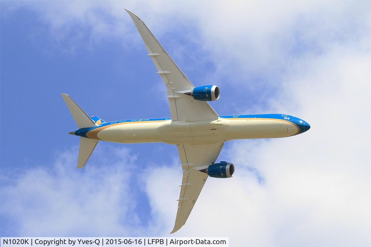 N1020K, 2015 Boeing 787-9 Dreamliner C/N 35151, Vietnam Airlines Boeing 787-9 Dreamliner, on display, Paris-Le Bourget (LFPB-LBG) Air show 2015