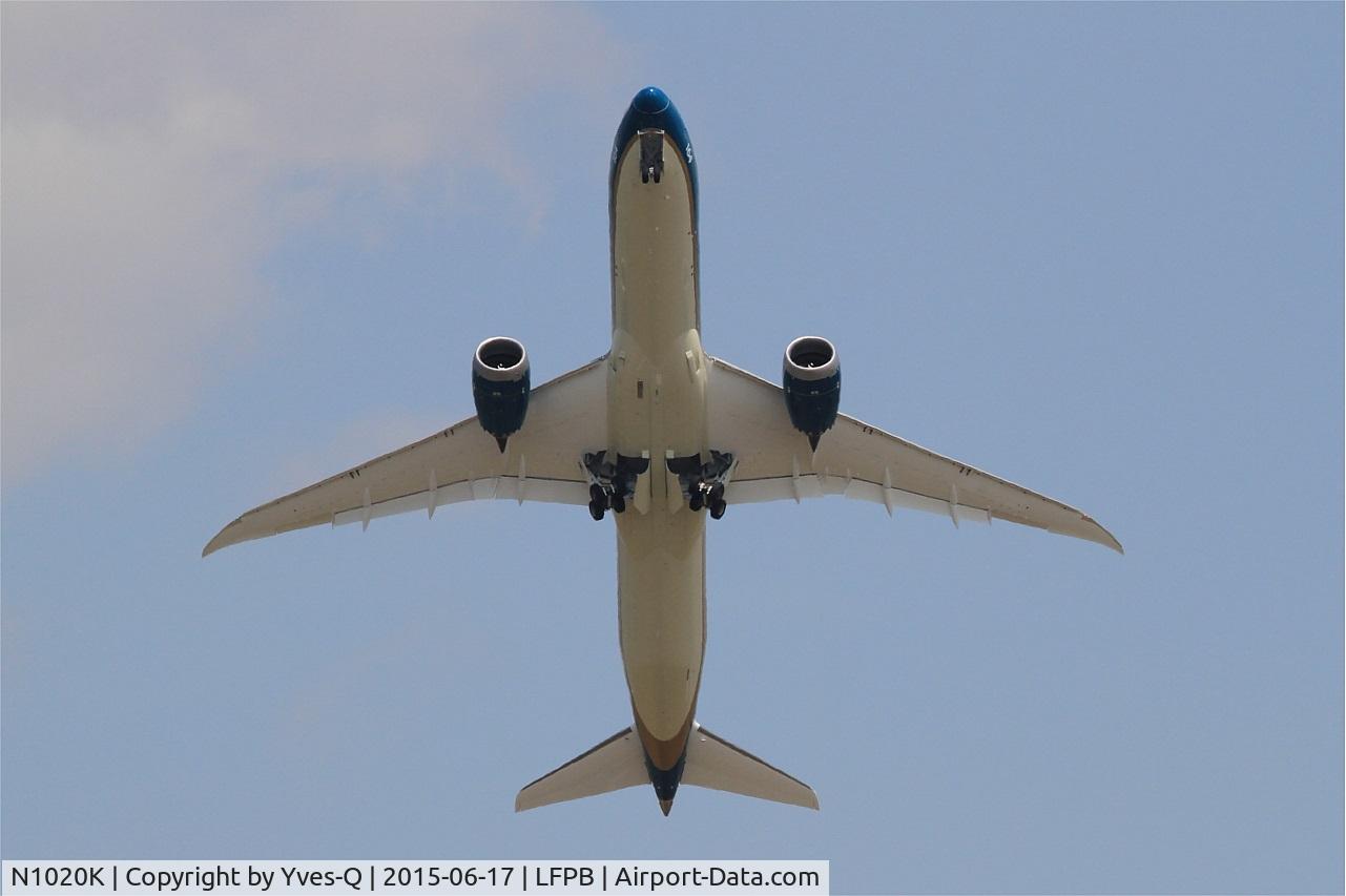 N1020K, 2015 Boeing 787-9 Dreamliner C/N 35151, Vietnam Airlines Boeing 787-9 Dreamliner, Take off rwy 25, Paris-Le Bourget (LFPB-LBG) Air show 2015