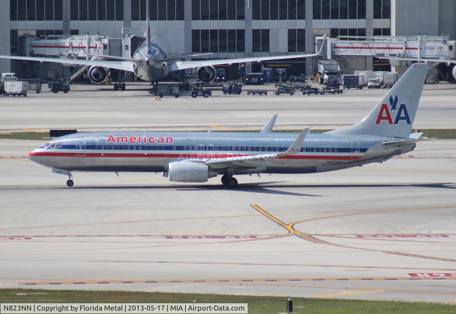N823NN, 2010 Boeing 737-823 C/N 29560, American