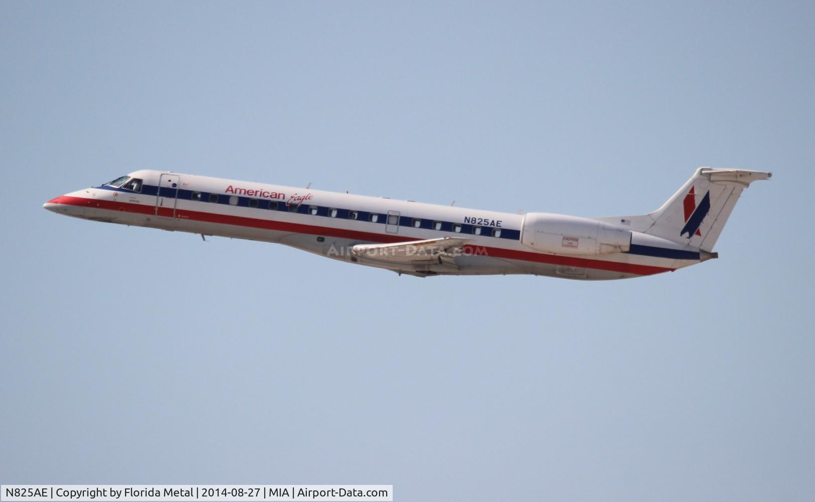 N825AE, 2002 Embraer ERJ-140LR (EMB-135KL) C/N 145589, Eagle E140