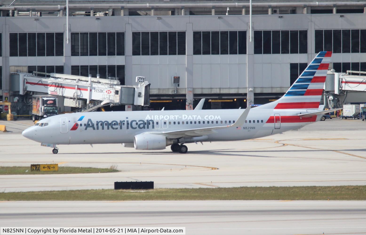 N825NN, 2010 Boeing 737-823 C/N 31087, American