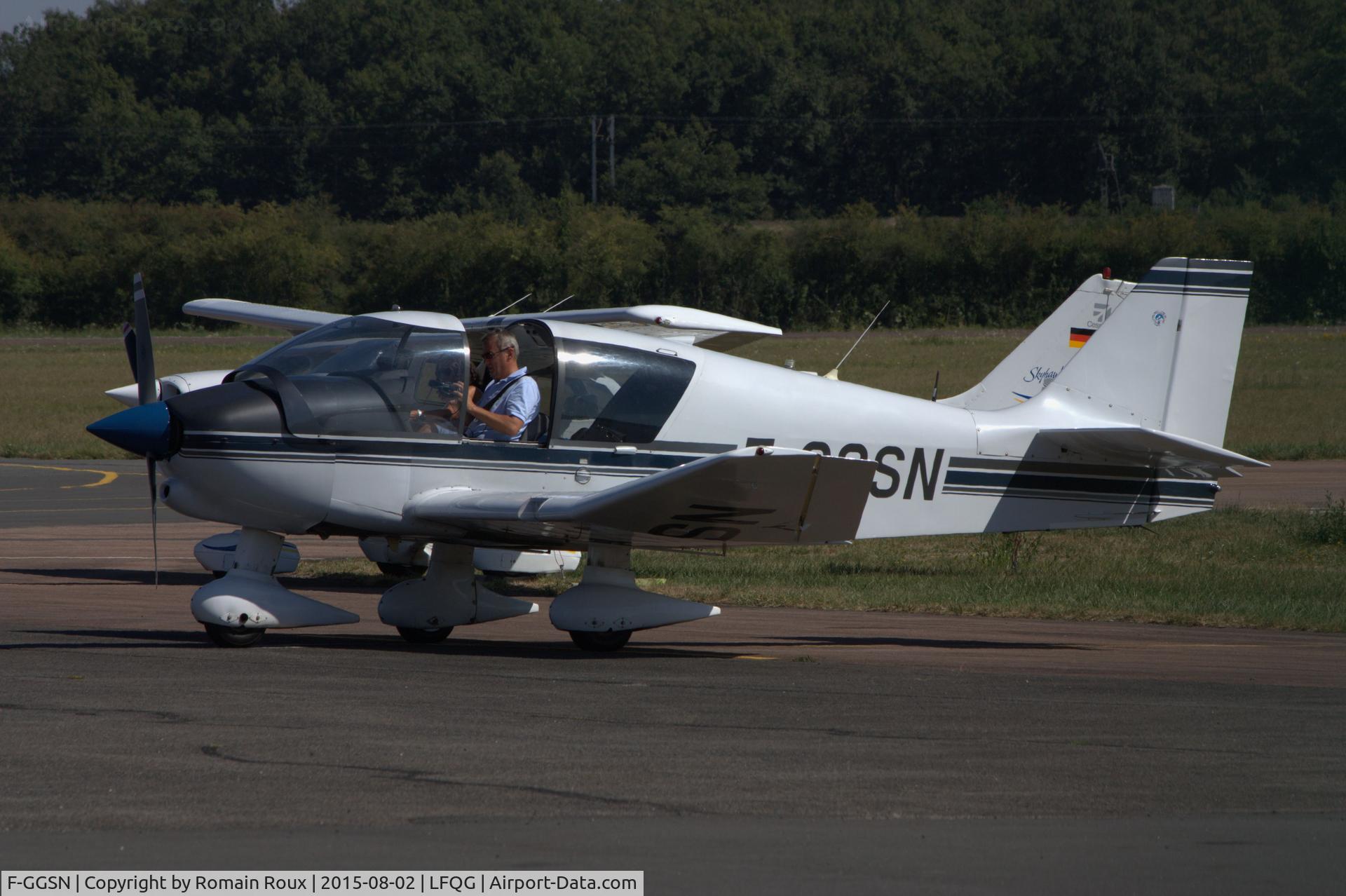 F-GGSN, Robin DR-400-120 C/N 1862, Parked