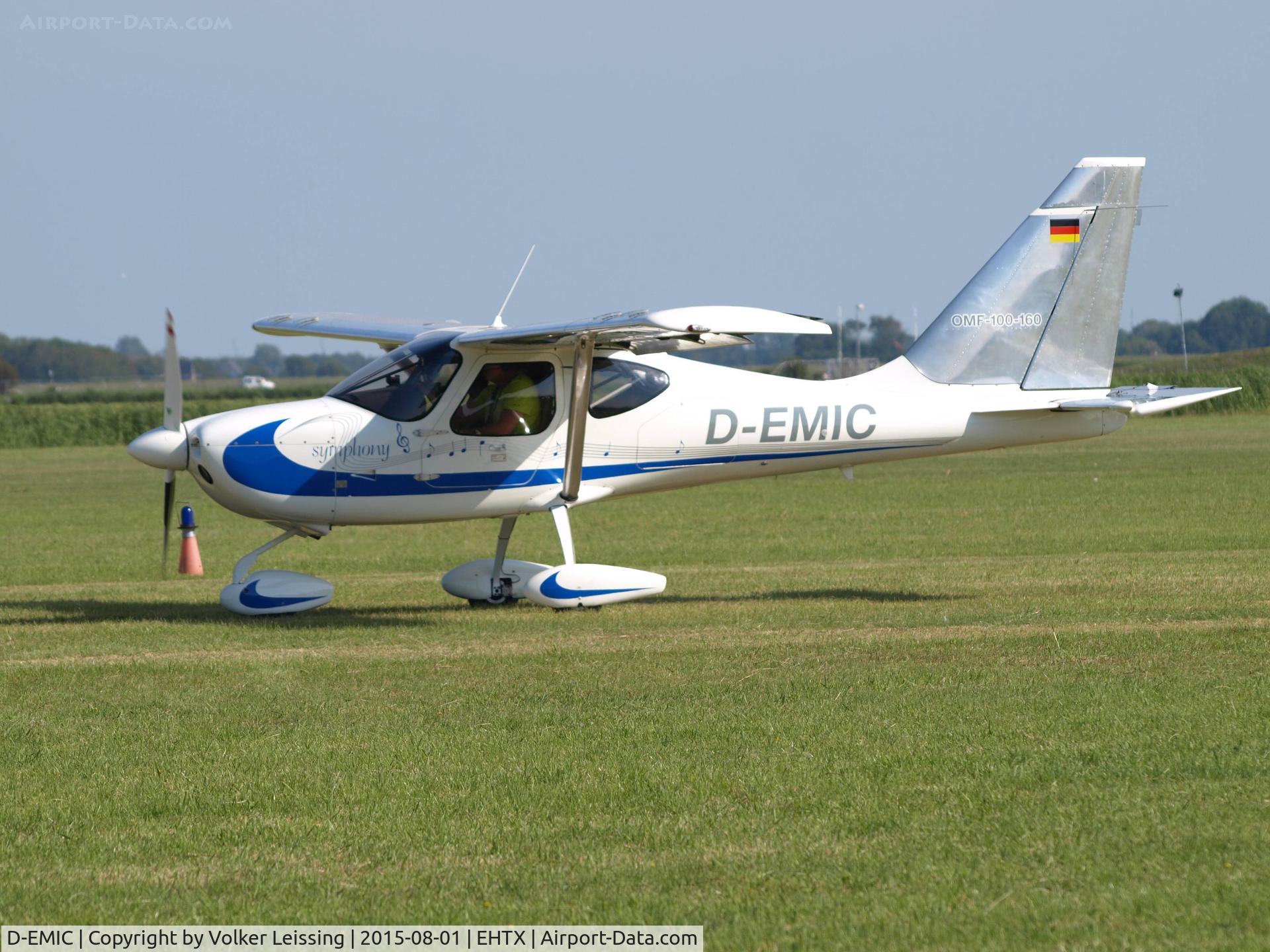 D-EMIC, 1994 Socata TB-9 Tampico C/N 1631, taxi to rwy after airshow