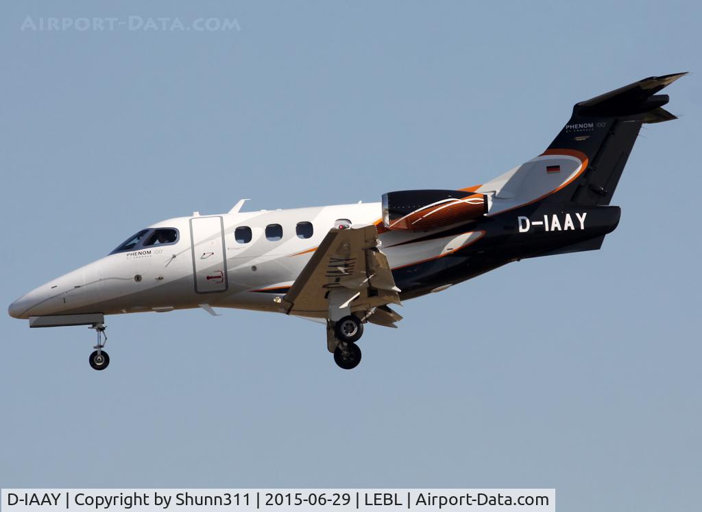 D-IAAY, 2011 Embraer EMB-500 Phenom 100 C/N 50000243, Landing rwy 25R