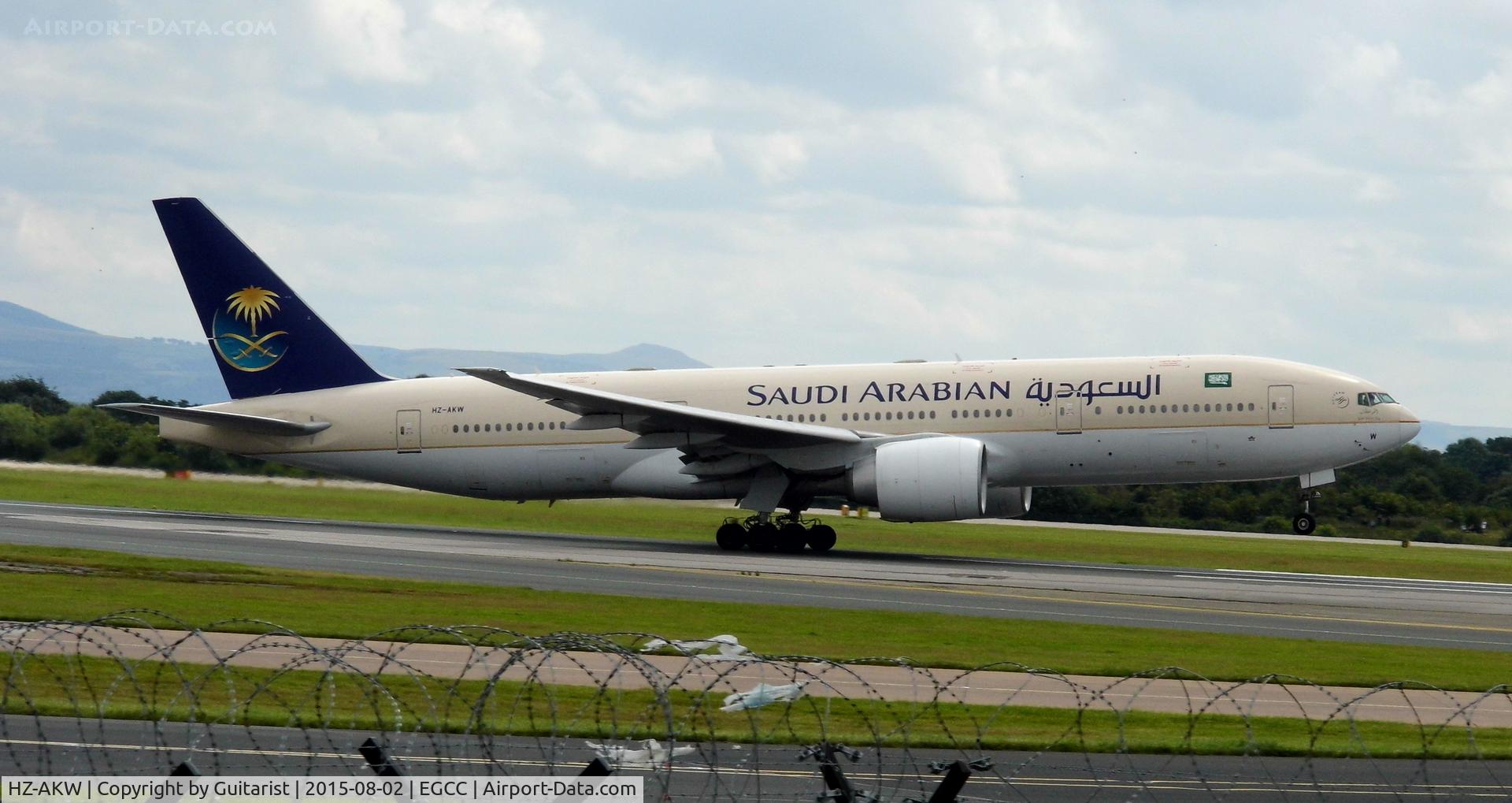 HZ-AKW, 2001 Boeing 777-268/ER C/N 28366, At Manchester