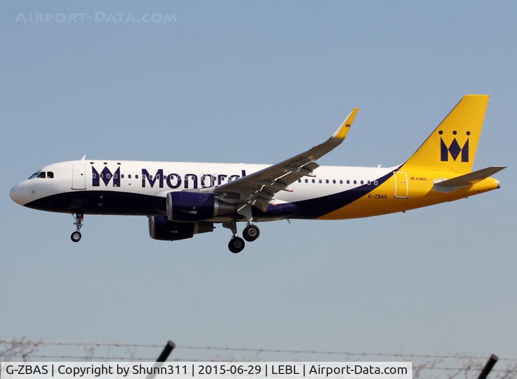G-ZBAS, 2015 Airbus A320-214 C/N 6550, Landing rwy 25R