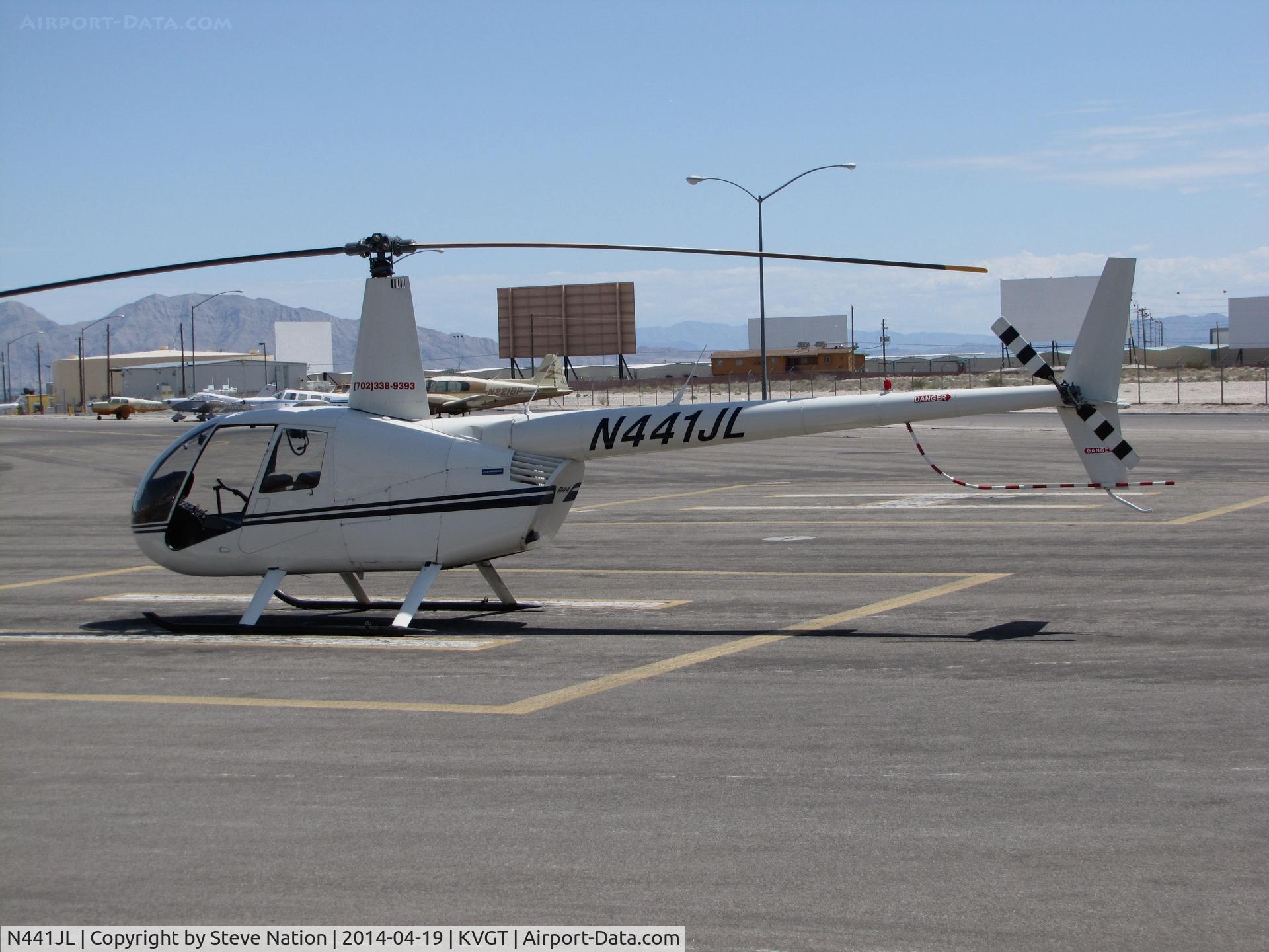 N441JL, 2000 Robinson R44 C/N 0842, Locally-based Robinson R44 @ North Las Vegas Airport, NV