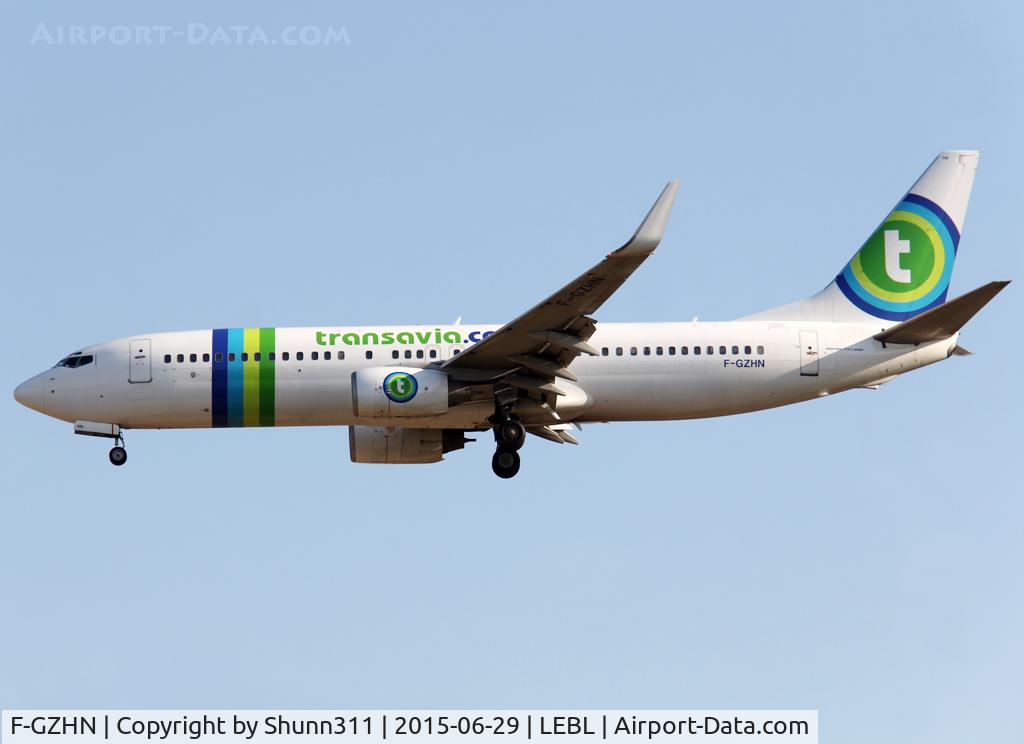 F-GZHN, 1999 Boeing 737-85H C/N 29445, Landing rwy 25R