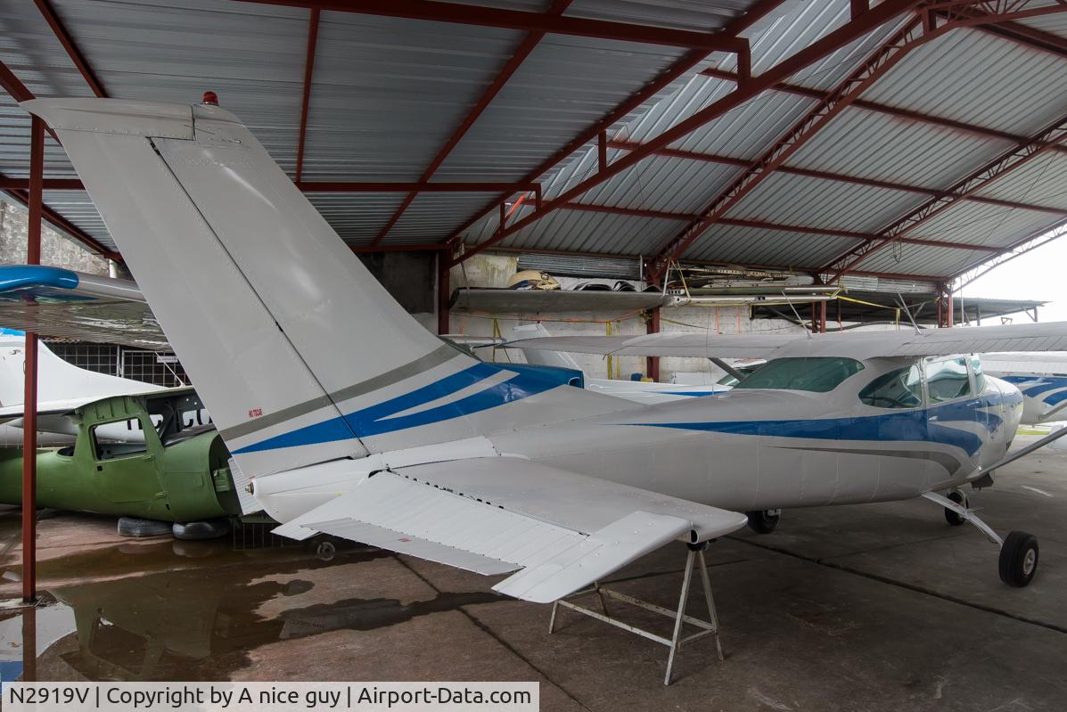 N2919V, 1974 Cessna 150M C/N 15076319, Found, newly painted in Shell....Ecuador!