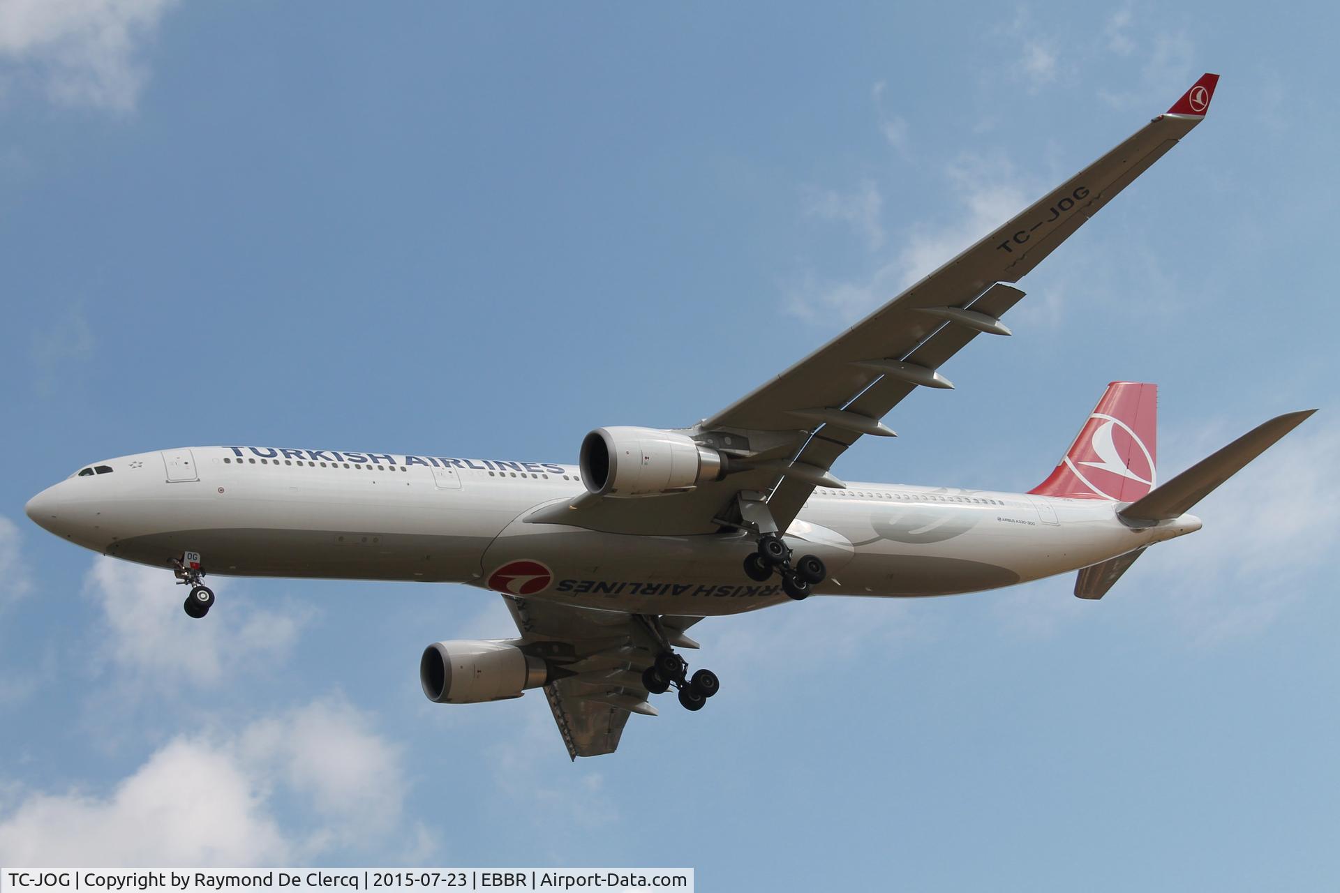 TC-JOG, 2015 Airbus A330-303 C/N 1620, Landing at Brussels airport.