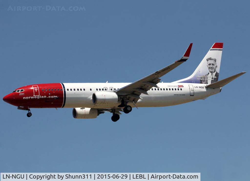 LN-NGU, 2014 Boeing 737-8JP C/N 39030, Landing rwy 25R