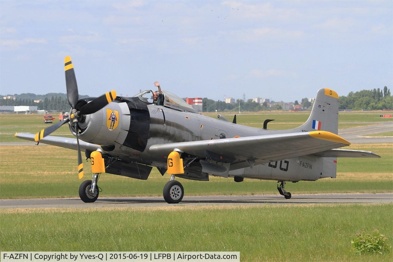 F-AZFN, Douglas AD-4N Skyraider C/N 7609, Douglas AD-4N Skyraider, Taxiing after landing rwy 03, Paris-Le Bourget (LFPB-LBG) Air show 2015