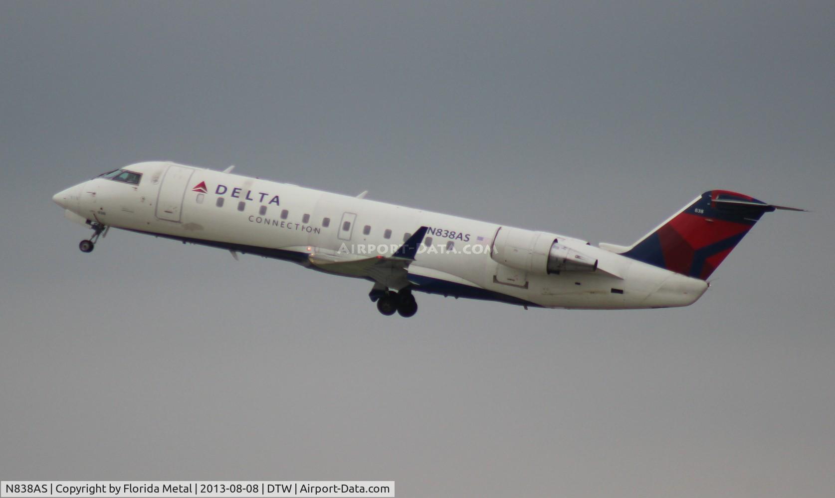 N838AS, 1998 Bombardier CRJ-200ER (CL-600-2B19) C/N 7276, Delta Connection