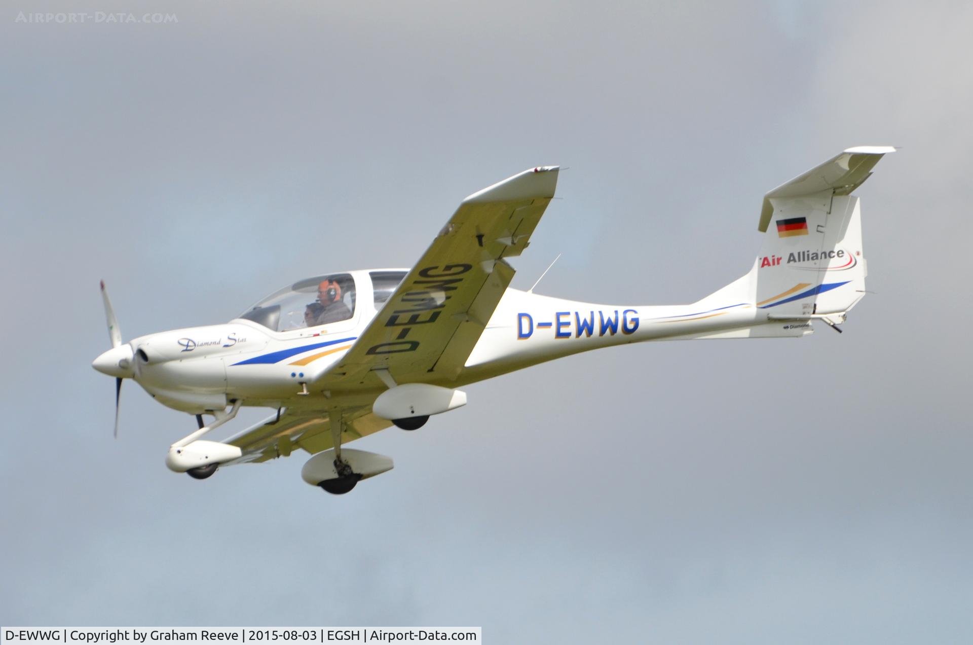 D-EWWG, Diamond DA-40 Diamond Star C/N 40.027, Landing at Norwich.