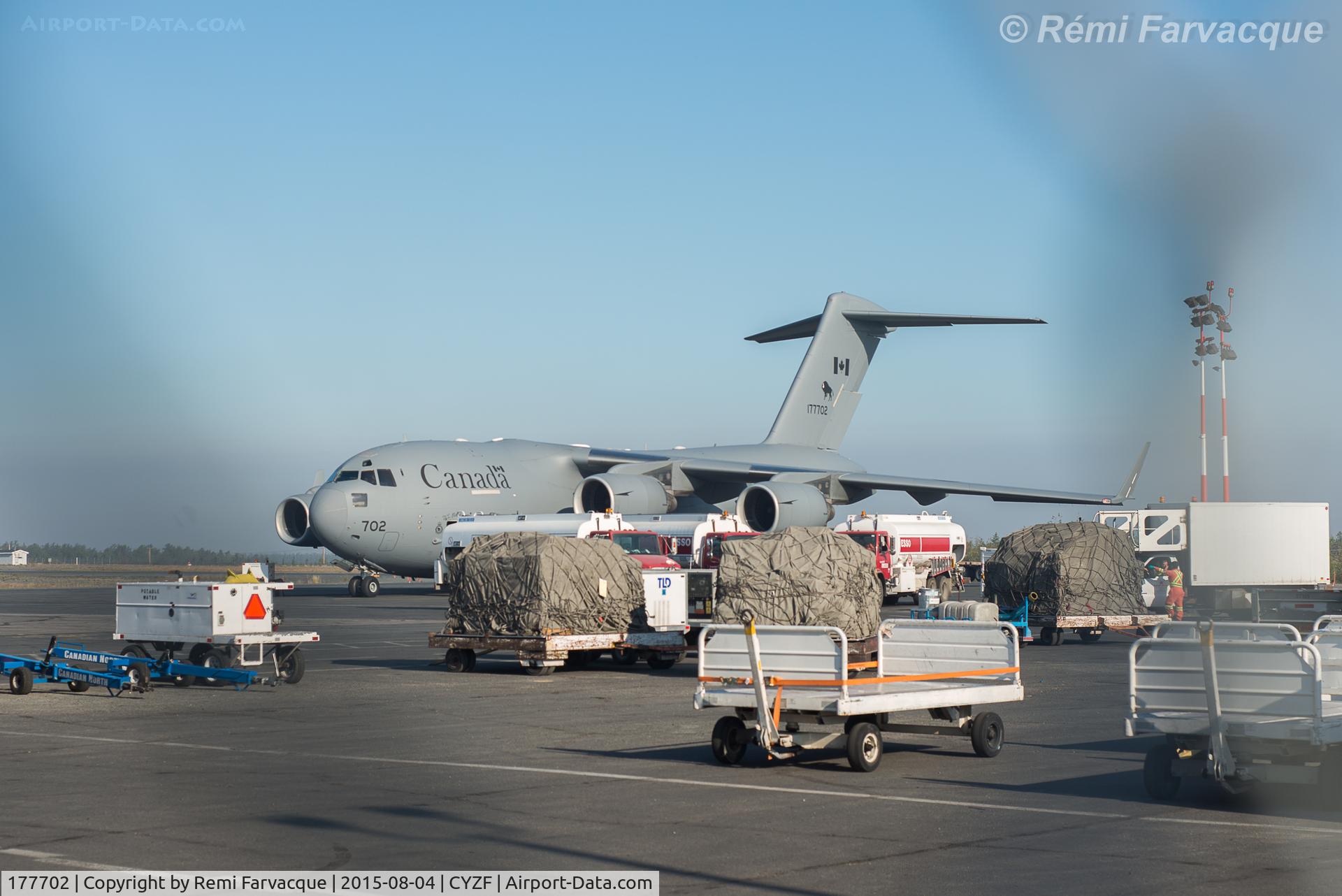 177702, 2007 Boeing CC-177 Globemaster III C/N F-180, Being loaded up & refuelling, just after 0900h.