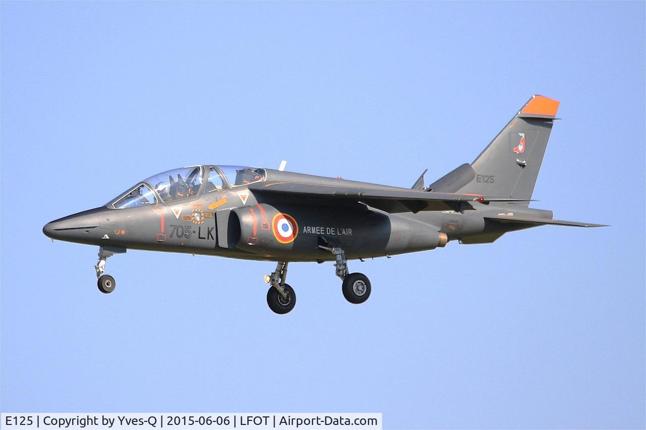 E125, Dassault-Dornier Alpha Jet E C/N E125, Dassault-Dornier Alpha Jet E (705-LK), Short approach rwy 02, Tours Air Base 705 (LFOT-TUF) Air show 2015