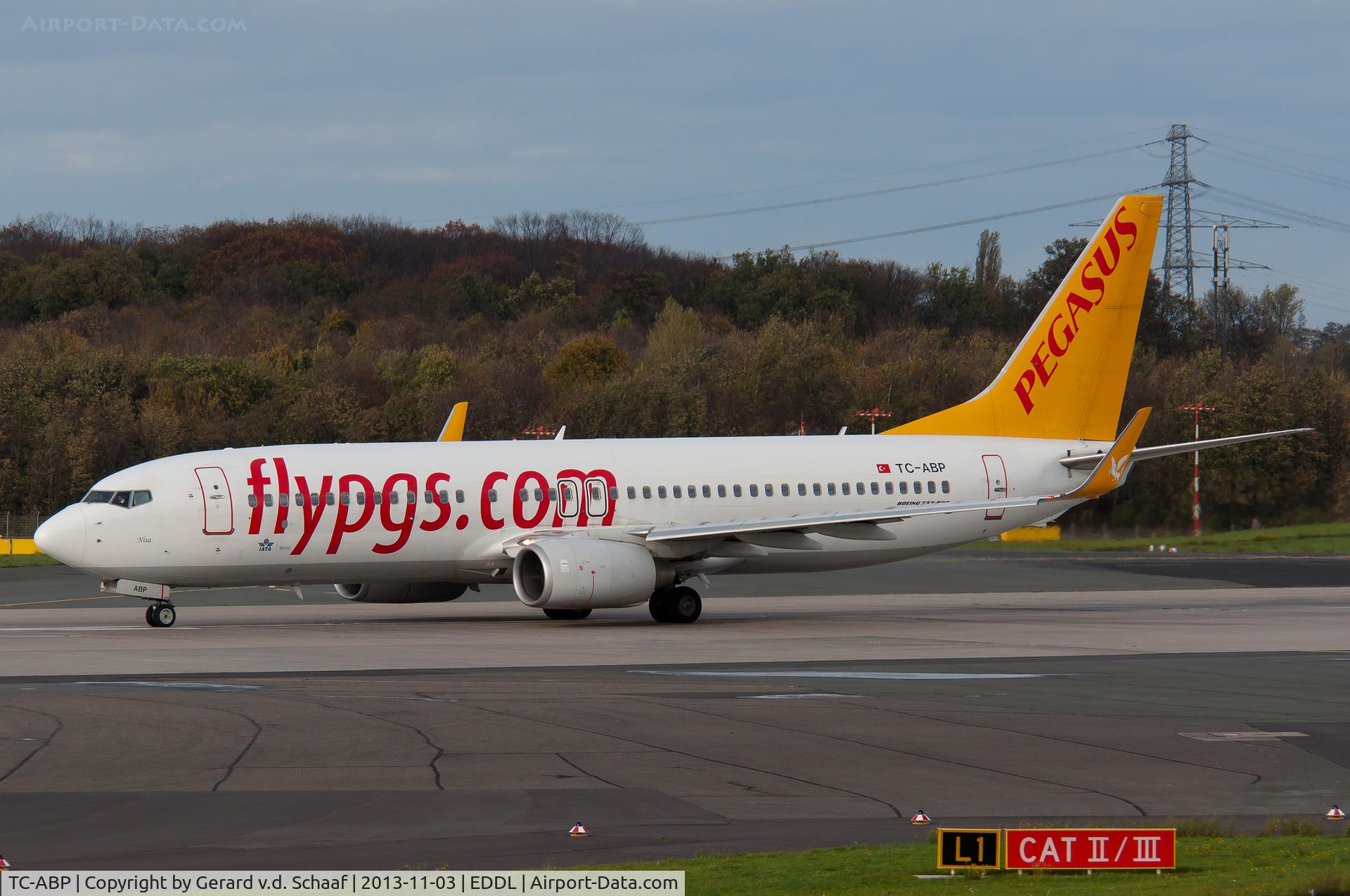 TC-ABP, 2010 Boeing 737-82R C/N 40876, Düsseldorf, November 2013