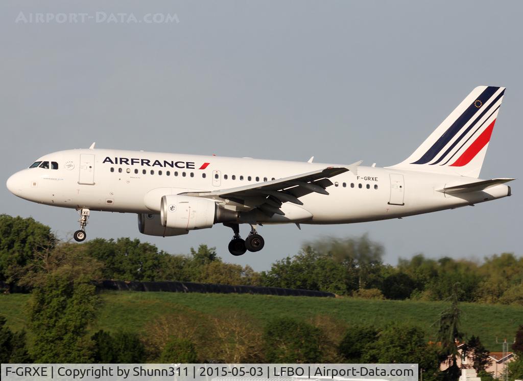 F-GRXE, 2002 Airbus A319-111 C/N 1733, Landing rwy 14R in new c/s
