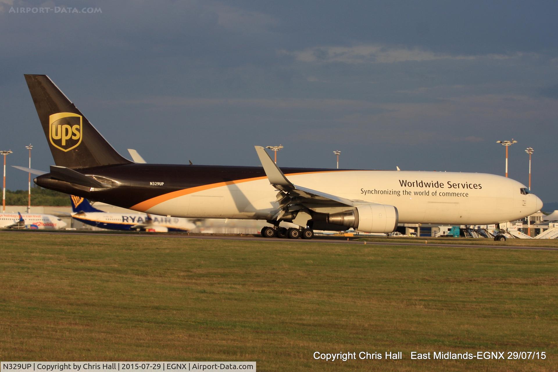 N329UP, 1999 Boeing 767-34AF C/N 27755, UPS